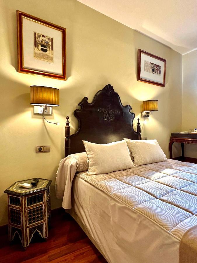 Almunia De San Miguel Aparthotel Toledo