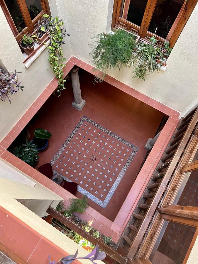 Almunia De San Miguel Apartahotel 2*